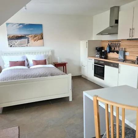 Haus Hobbingshof Apartamento *